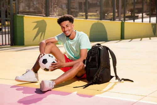 The Winning Edge: How Sports Pave the Way to College Scholarships for Students